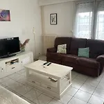 Appartement 2 chambres accès direct circuit et gare en tram en moins de 10mn